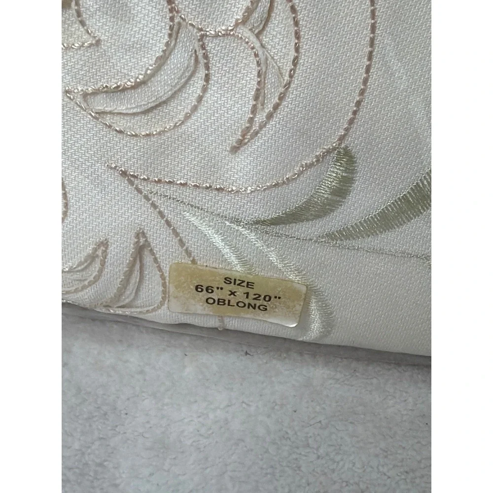 B at HOME Garden Floral Tablecloth 66x120 Oblong Ivory Embroidered Cutwork NEW
